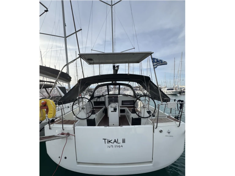 Sailboat rental in Lefkáda - Jeanneau Sun Odyssey 440
