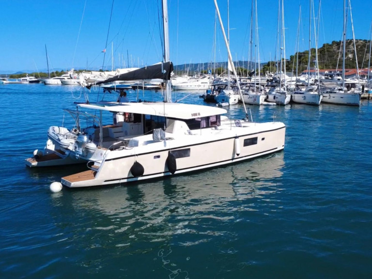 Catamaran rental in Šibenik - Lagoon Lagoon 42