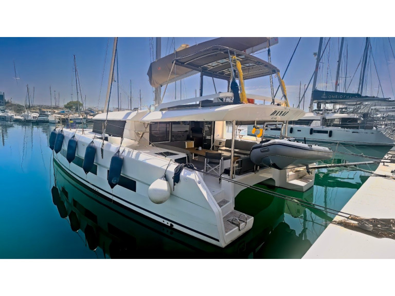 Dufour Dufour 48 in Alimos on SamBoat