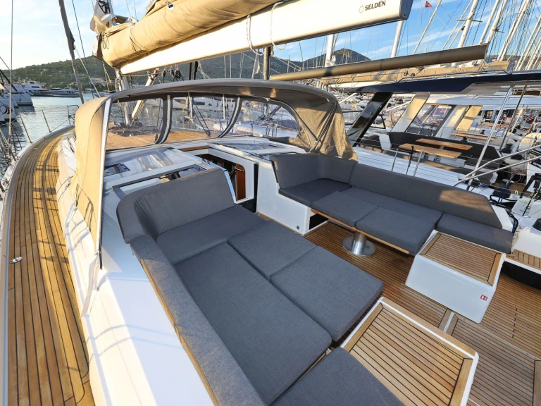 Boat rental Hanse Hanse 510 in Seget Donji on Samboat