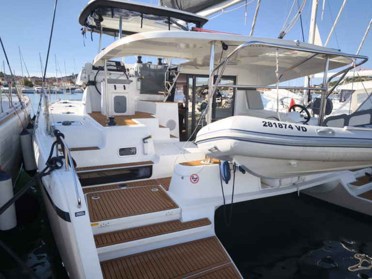 Bareboat Rental Catamaran Lagoon with a boat licence