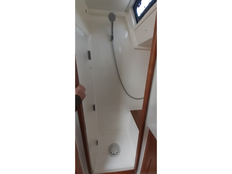 Sailboat rental in Punta Ala - Bavaria Bavaria C45