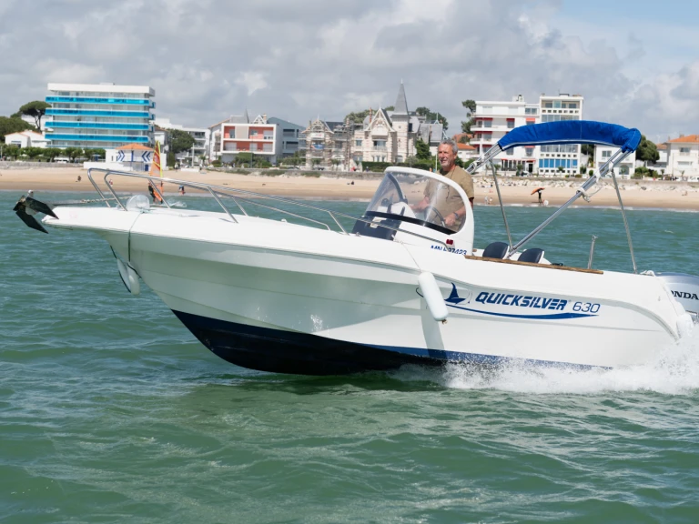 Motorboat rental in Royan - Quicksilver Quicksilver 630 Commander