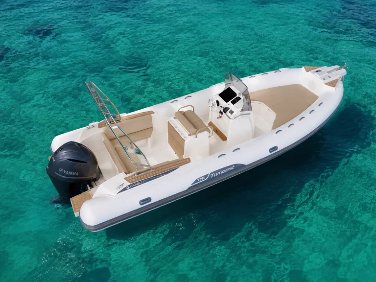 Capelli Tempest 775 in Le Lavandou on SamBoat