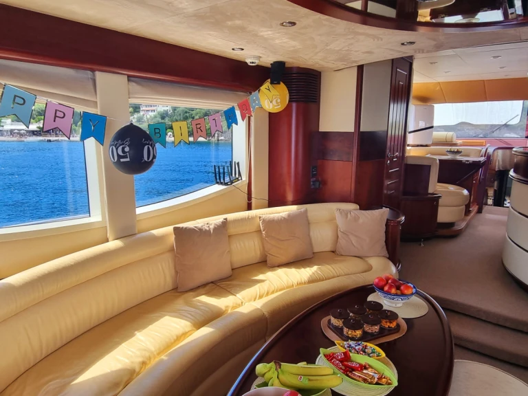 Bareboat Rental Luxury Yacht Gulf Craft with a boat licence