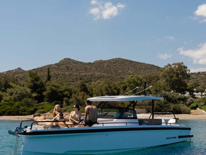 Motorboat rental with or without captain Axopar Athens