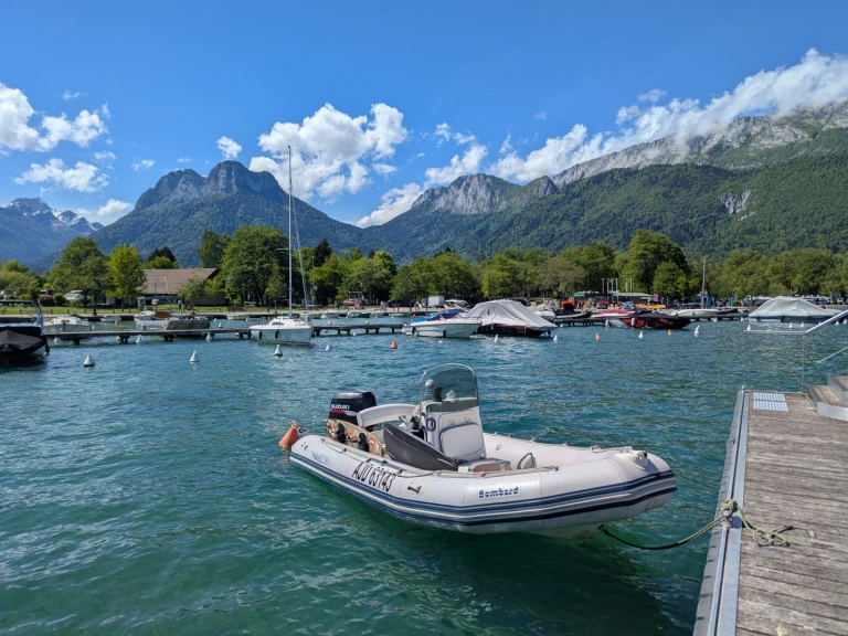 RIB rental in Annecy - Bombard Explorer 500 SB