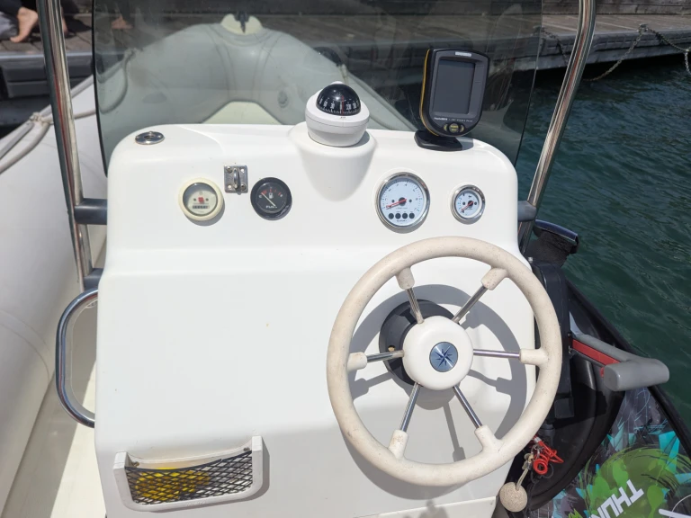 RIB rental with or without captain Bombard Annecy