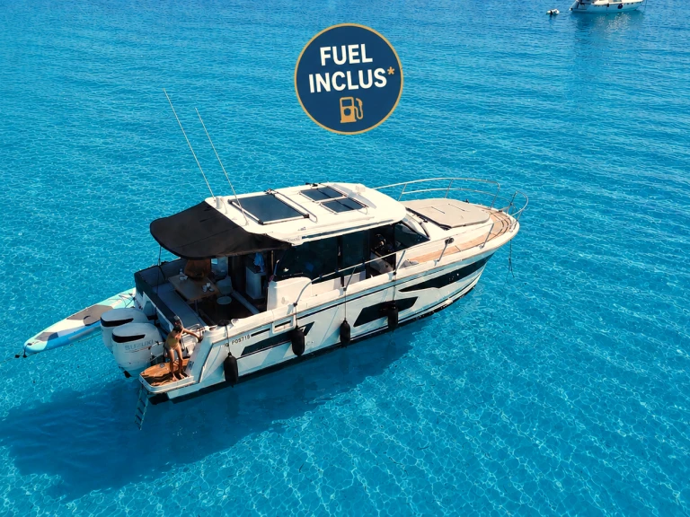 Yacht charter Saint-Tropez cheap Merry Fisher 1095