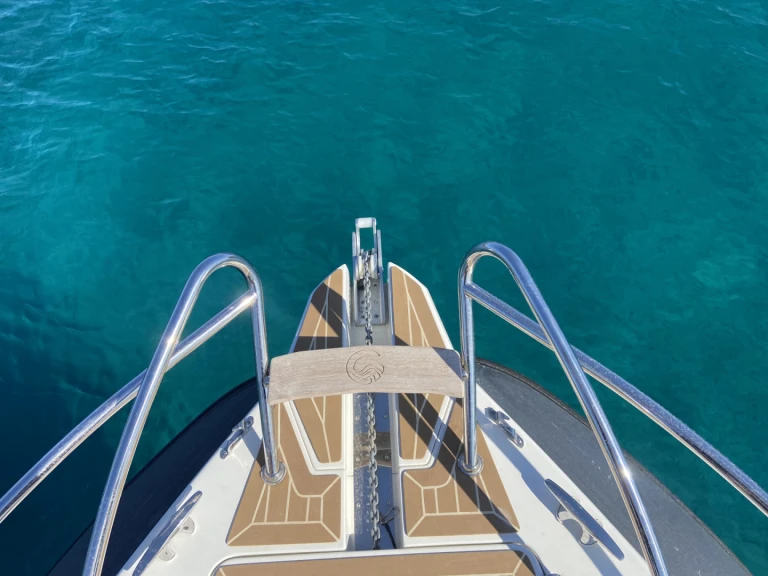 Boat rental Capelli Tempest 900 WA in Le Lavandou on Samboat