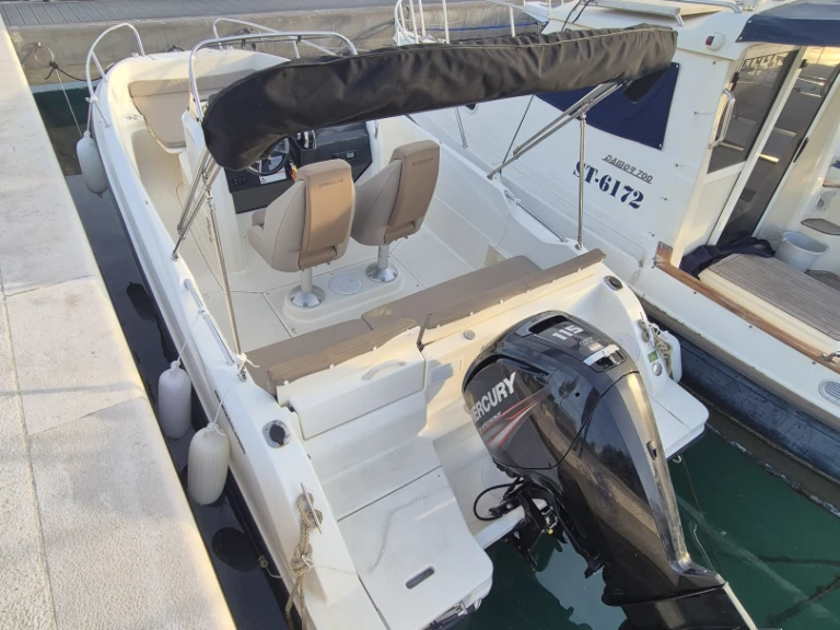 Yacht charter Split cheap Activ 605 Open