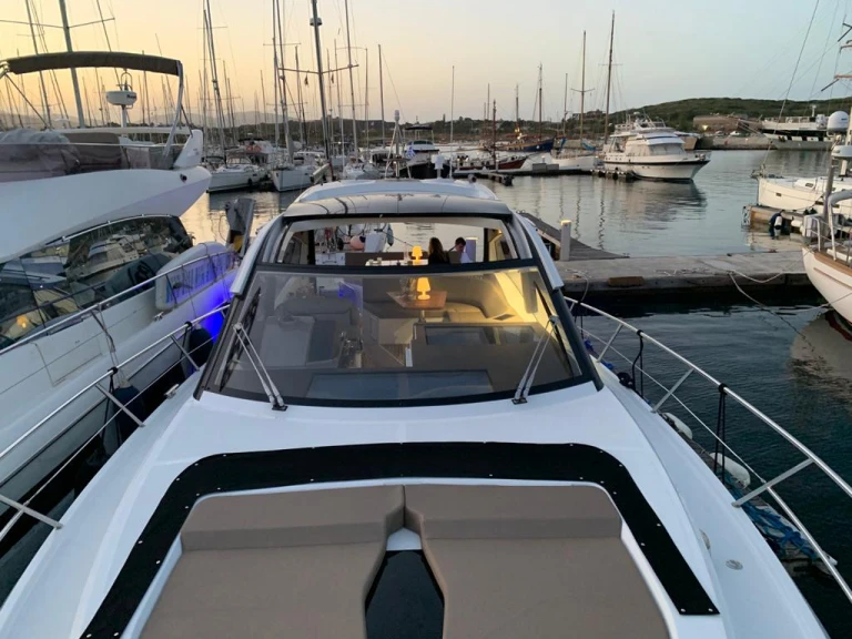 Motorboat rental in Athens - Galeon GALEON 485 HTS