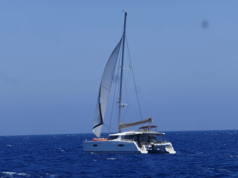 Fountaine Pajot Helia 44 Maestro in Canet-en-Roussillon on SamBoat