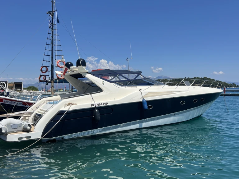 Rent a Sunseeker Camargue 55 Nydri