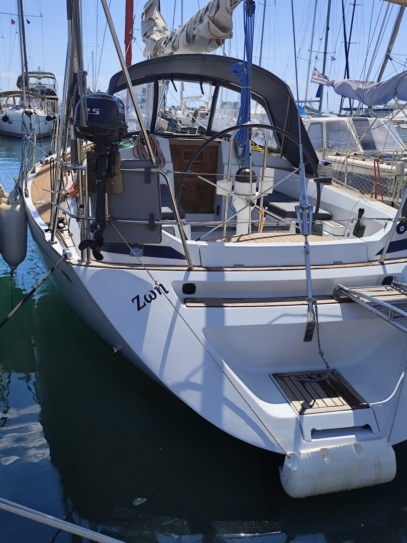 Rent a Sailboat Grand Soleil 37 Race in Ateny (ZOI) | SamBoat