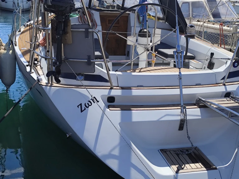 Grand Soleil Grand Soleil 37 Race charter bareboat or captained in  Athens