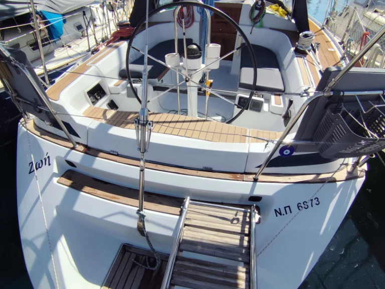 Rent a Grand Soleil Grand Soleil 37 Race Athens