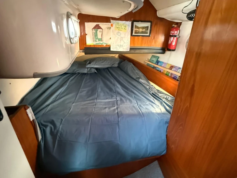 Bareboat Rental Sailboat Jeanneau with a boat licence