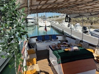 Motorboat rental in La Rochelle - Ultramar Winner 800