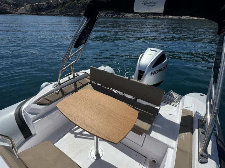 Ranieri Cayman 26 Sport Touring in Argelès-sur-Mer on SamBoat