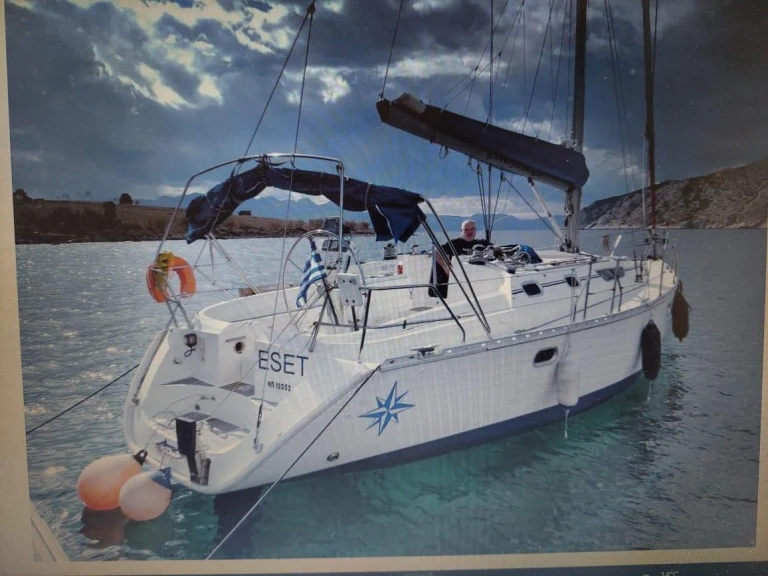 Sailboat for rent Kórfos at the best price