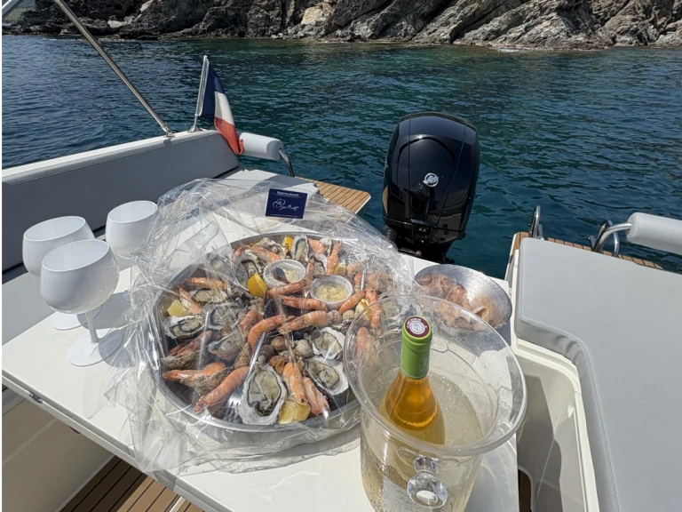 Motorboat rental in Argelès-sur-Mer - Nuva Nuva M6 Open