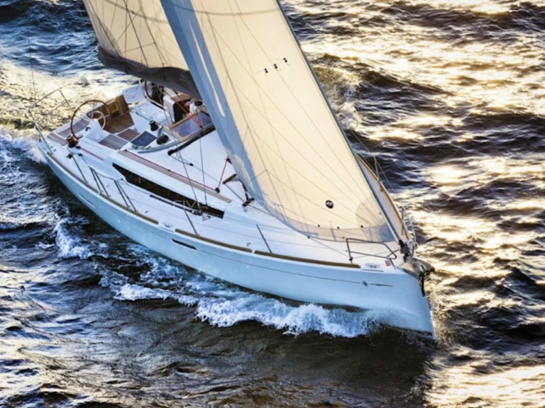 Jeanneau Sun Odyssey 389 charter bareboat or captained in  Palma de Mallorca