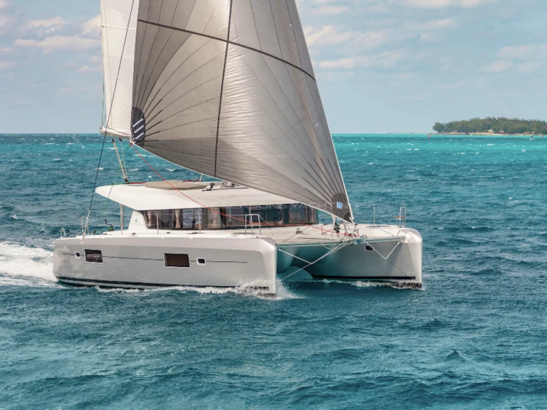 Catamaran for rent Palma de Mallorca at the best price
