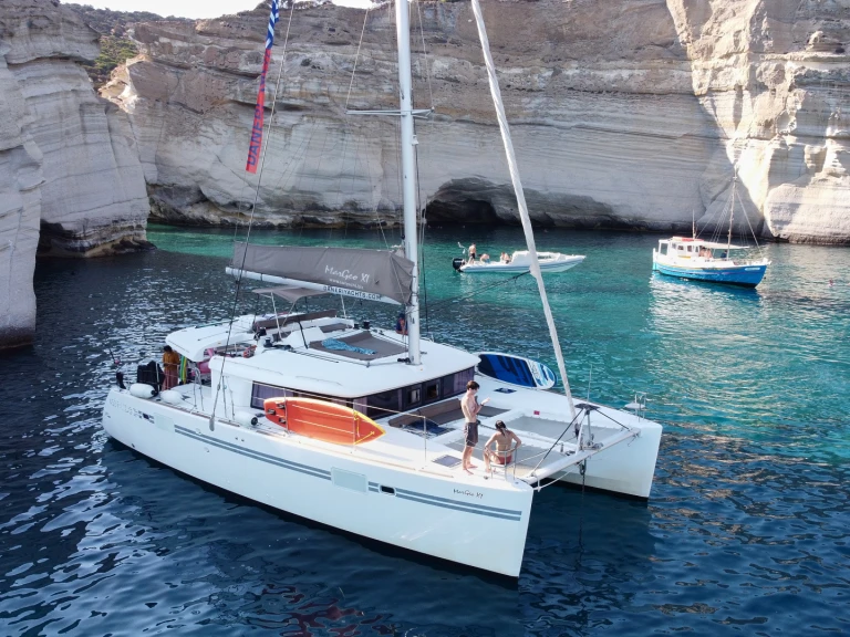 Lagoon Lagoon 450 F charter bareboat or captained in  Mílos
