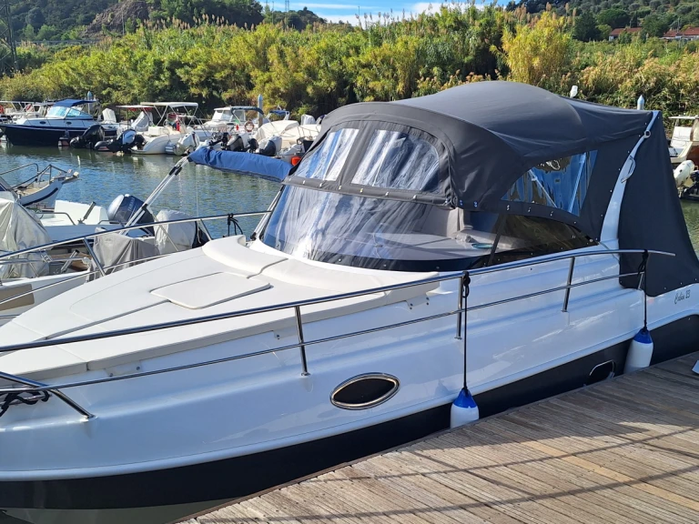Boat rental Italmar Italmar Cabin 23 in Piombino on Samboat