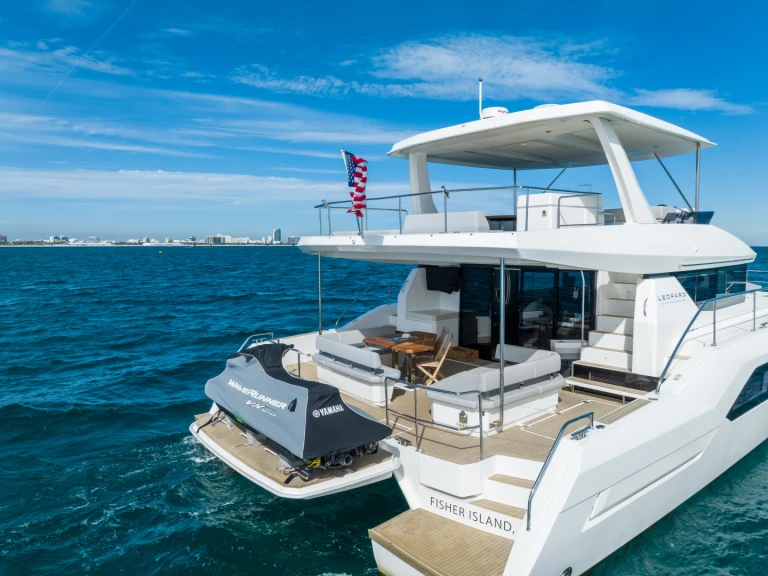Catamaran rental in Miami - Leopard Leopard 53 Powercat