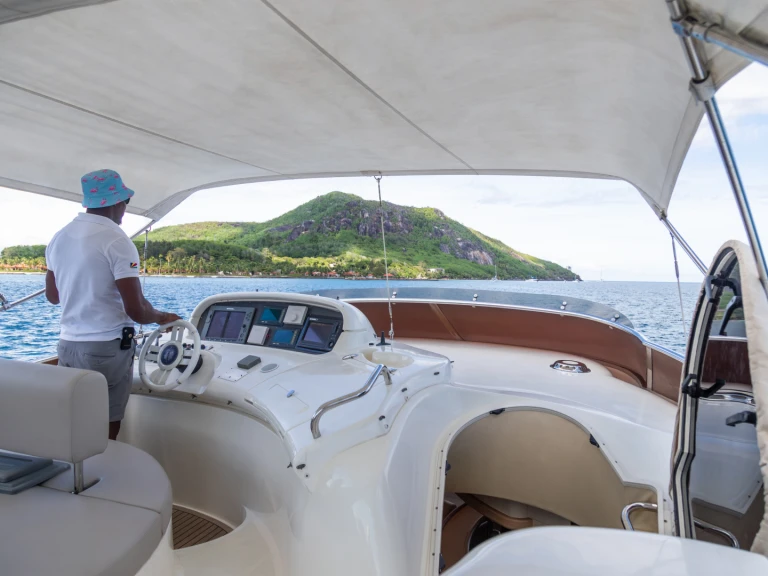 Bareboat Rental Luxury Yacht Azimut with a boat licence