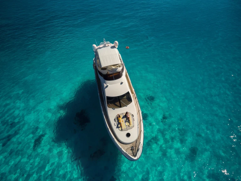 Luxury Yacht for rent Mahé at the best price