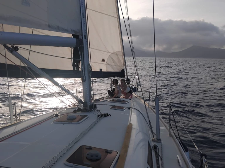 Yacht charter Puerto de Pollensa cheap Sun Odyssey 44i