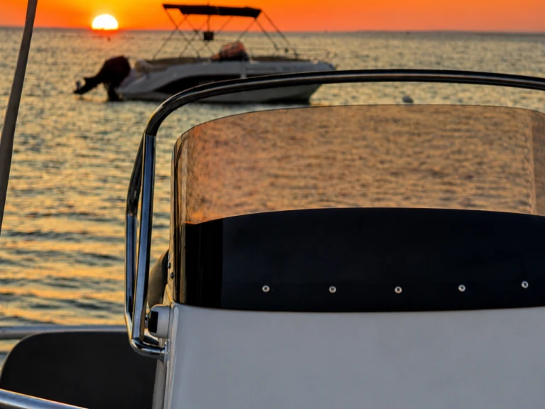 Motorboat rental in Porto Cesareo - Albatros Open 5.65
