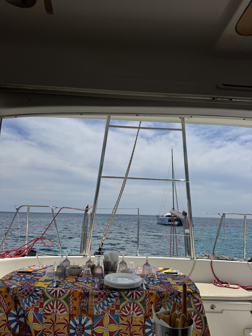 Bareboat Rental Catamaran Lagoon with a boat licence
