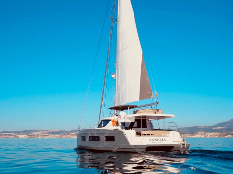 Boat rental Aventura Aventura 37 in Mahón on Samboat