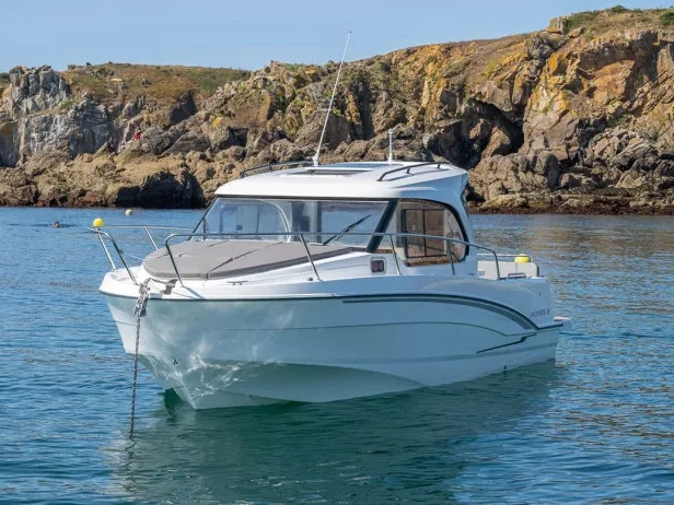 Bénéteau Antares 8 OB charter bareboat or captained in  Novi Vinodolski