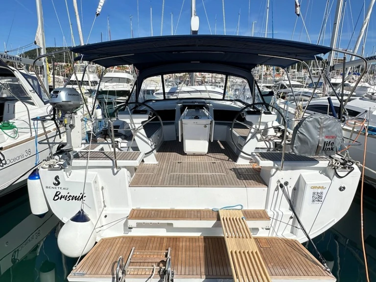 Yacht charter Split cheap Oceanis 46.1