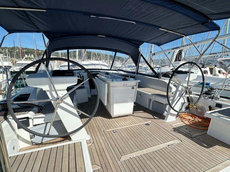 Sailboat rental in Split - Bénéteau Oceanis 46.1