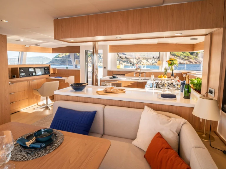Bareboat Rental Luxury Yacht Bali with a boat licence