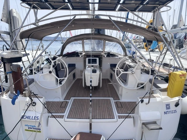 Jeanneau Sun Odyssey 509 charter bareboat or captained in  Lávrio