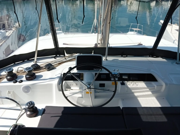 Rent a Lagoon Lagoon 46 Lygia