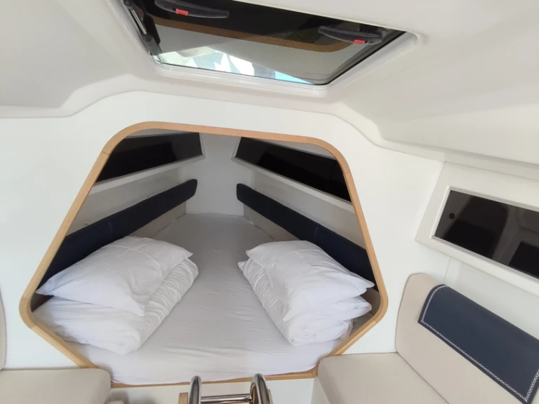 Sailboat rental with or without captain Italia Yachts Punat