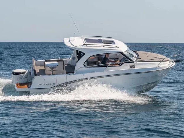 Motorboat rental in Novi Vinodolski - Bénéteau Antares 8 OB