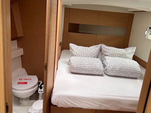 Rent a Jeanneau Sun Odyssey 410 Palma de Mallorca