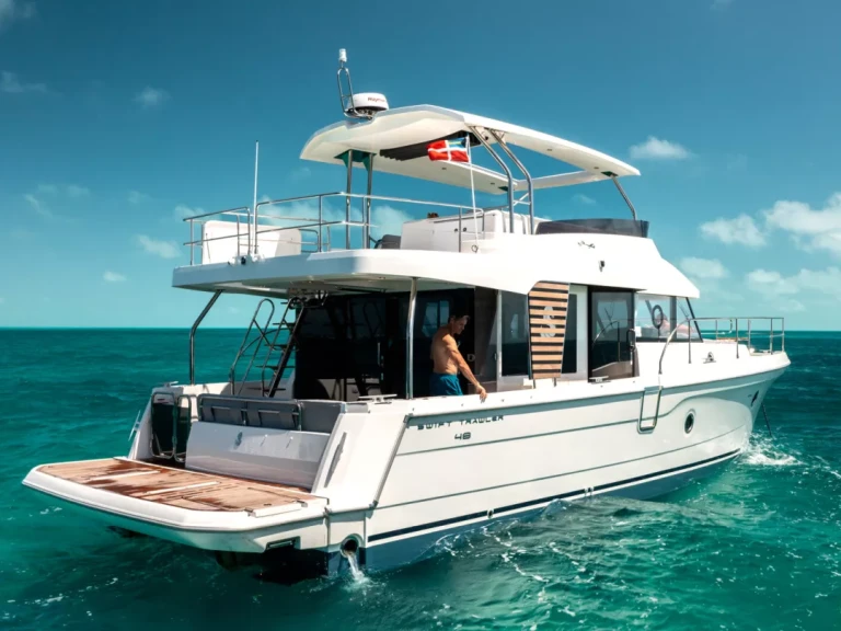 Motorboat rental in Capri - Bénéteau Swift Trawler 48