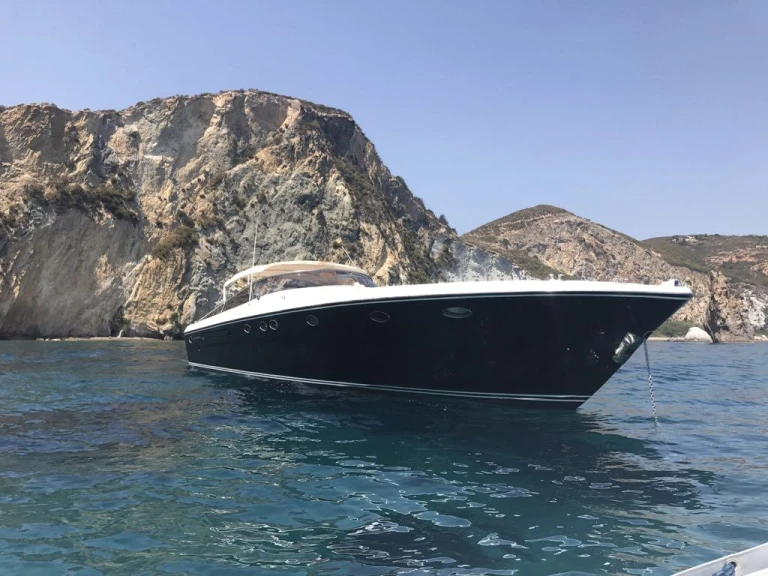 Itama Itama 56 in Salerno on SamBoat
