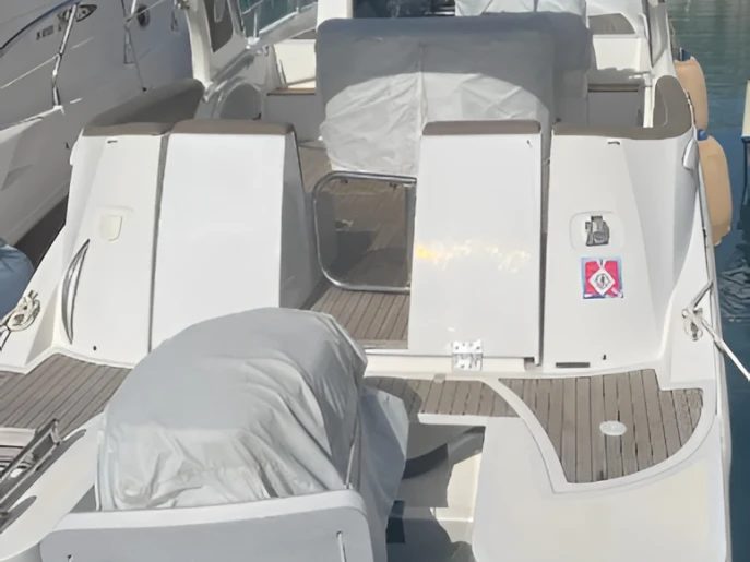 Motorboat for rent Salerno at the best price