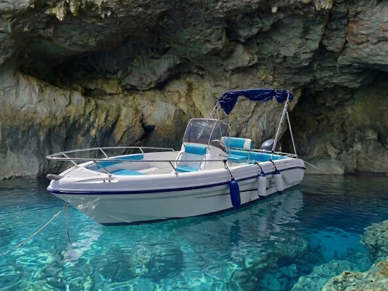 Motorboat rental in Alghero - Ranieri Soverato 545